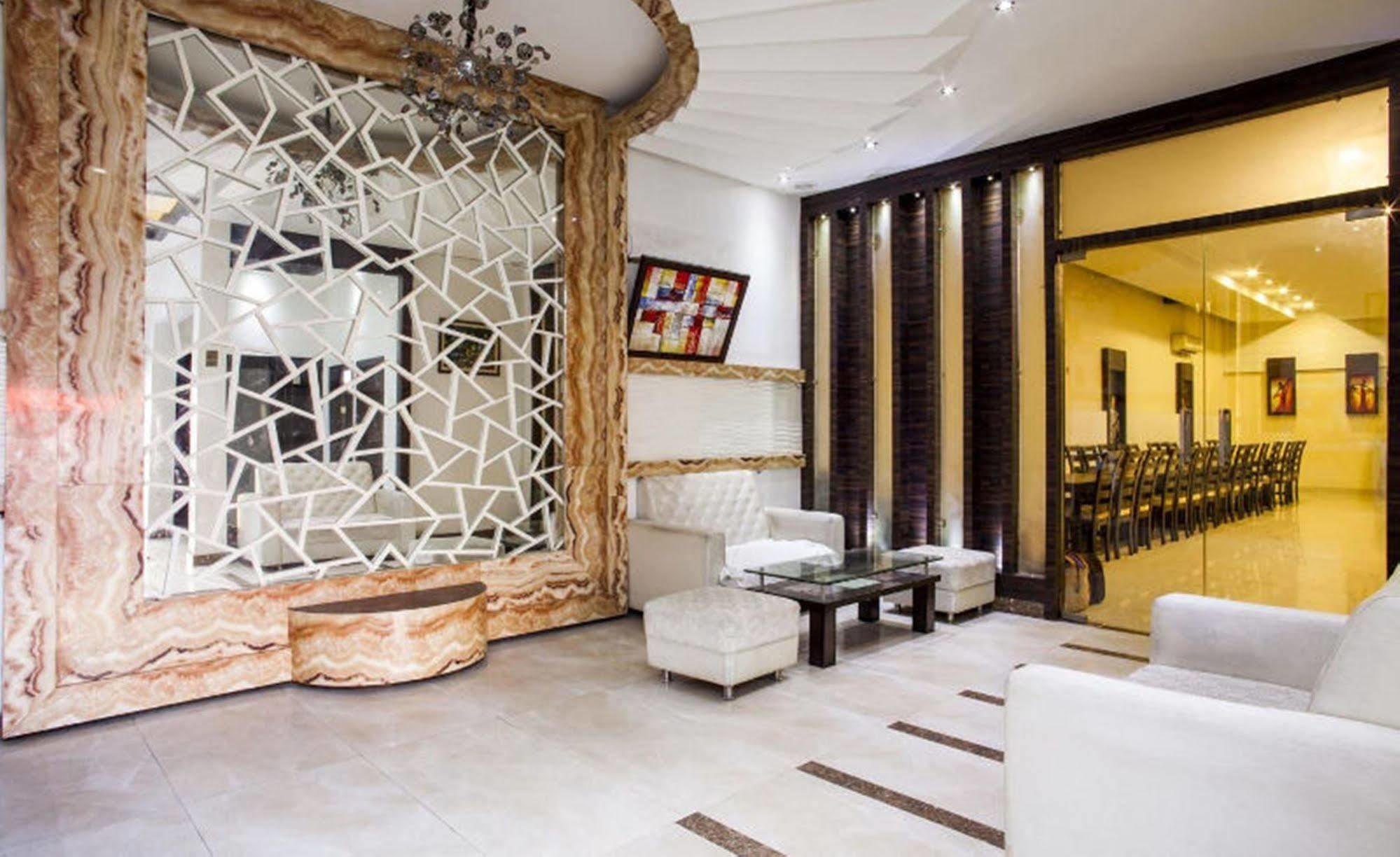Hotel Mm Yellowuds Amritsar Extérieur photo